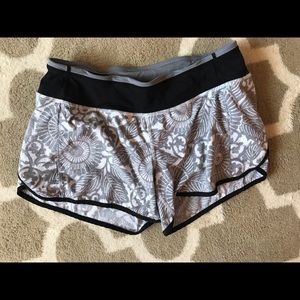 Lululemon design shorts